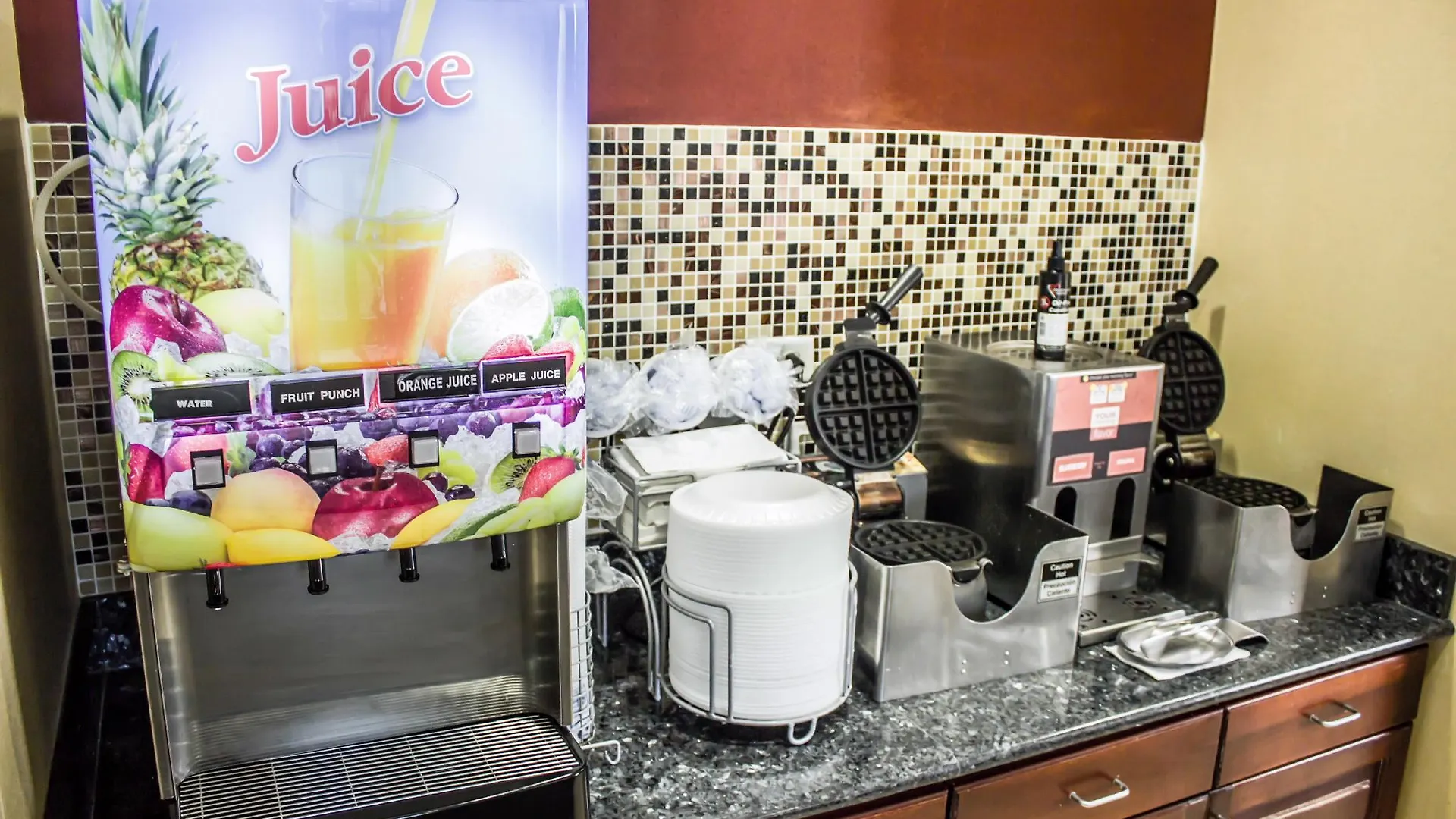 Comfort Suites Orlando Airport 3*,