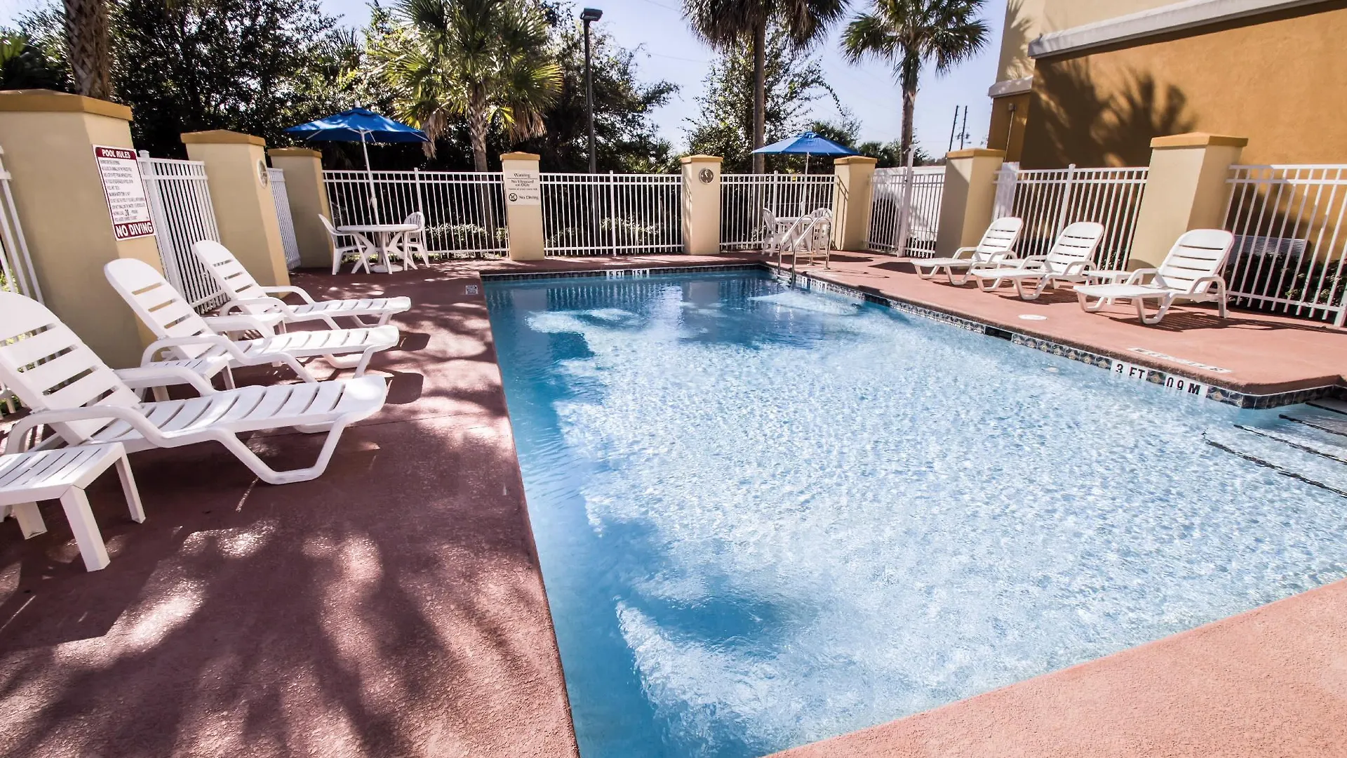 Hotel Comfort Suites Orlando Airport