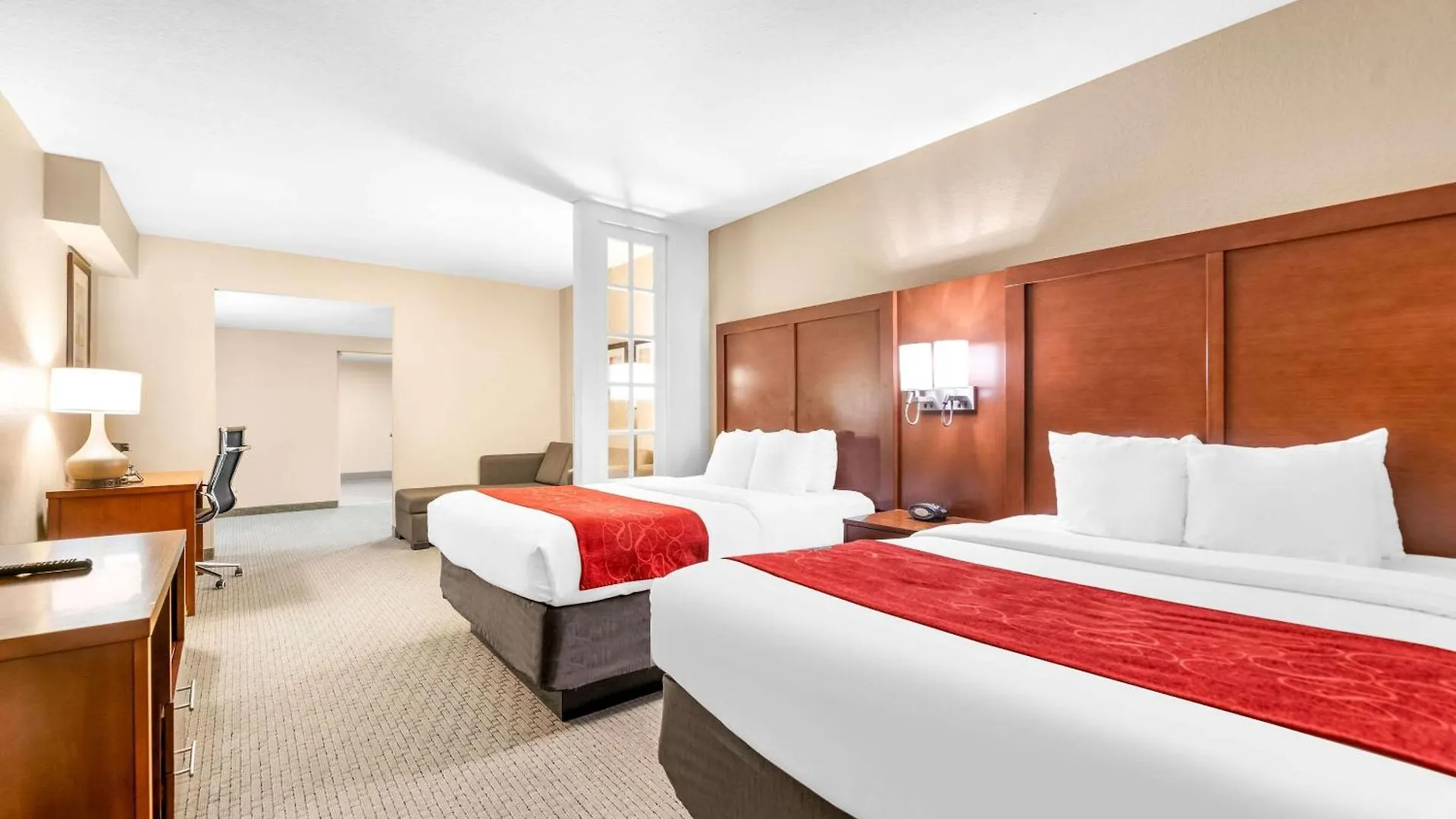 Comfort Suites Orlando Airport
