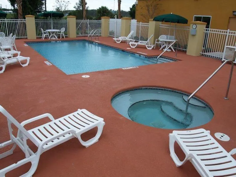 Comfort Suites Orlando Airport Hotel