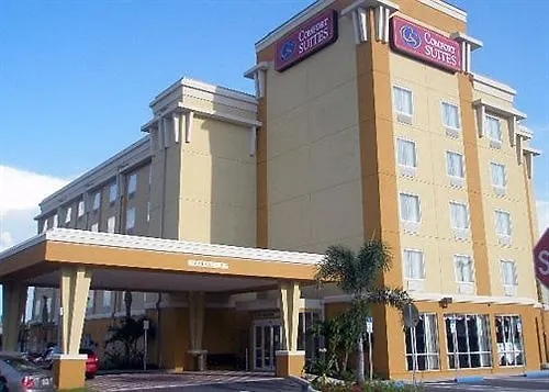 Comfort Suites Orlando Airport 3*,